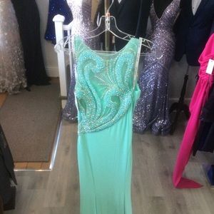 Intrigue by blush #150- SIZE : 0